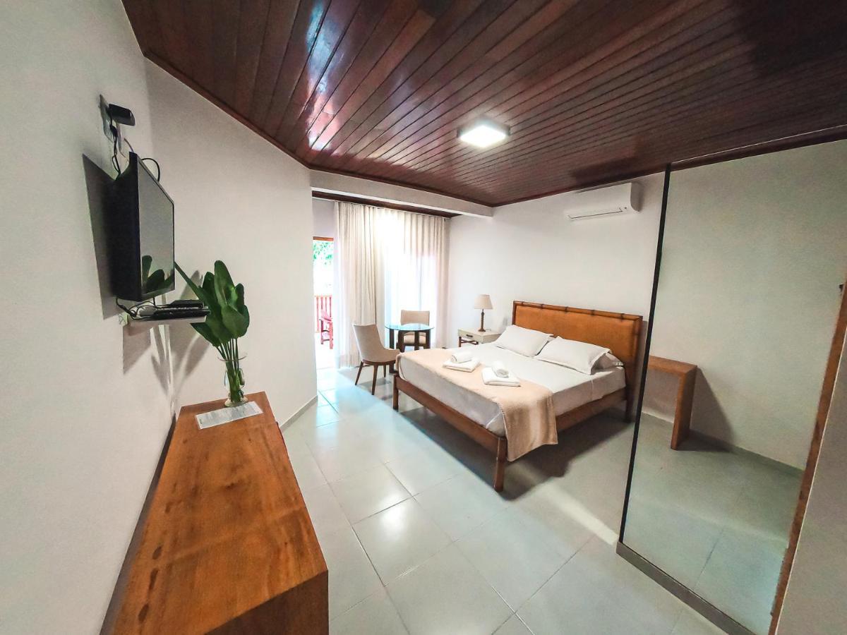 Amarilis Inn *